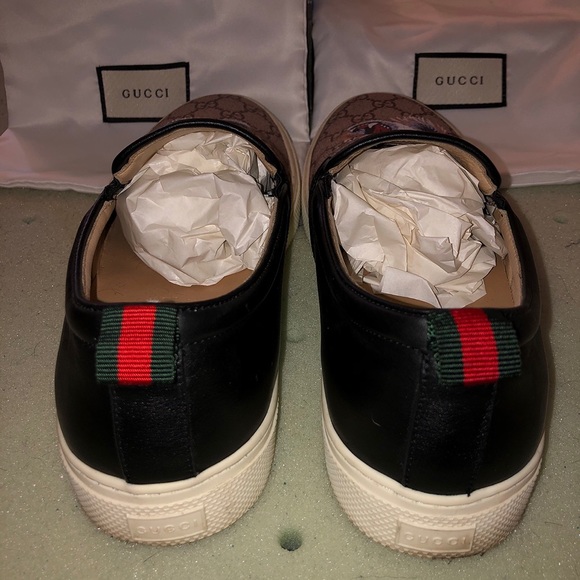 !GUCCI TIGER SLIP-ON SHOES! - Picture 8 of 10
